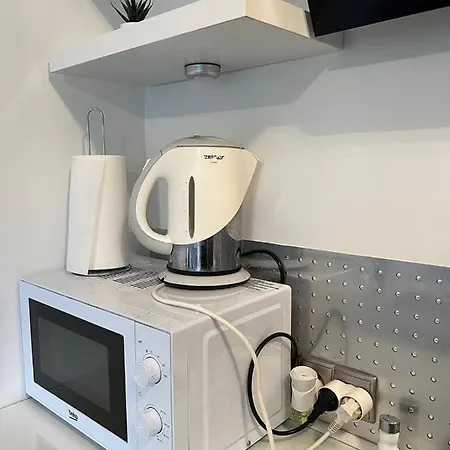 Apartament 2-rooms Cute Apartment, Metro, Wi-fi - By Hik