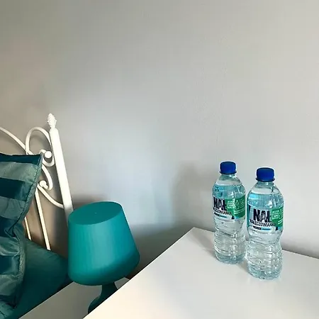 2-rooms Cute Apartment, Metro, Wi-fi - By Hik Apartament